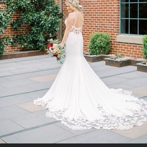 Like New! Colby John Custom Bridal Gown